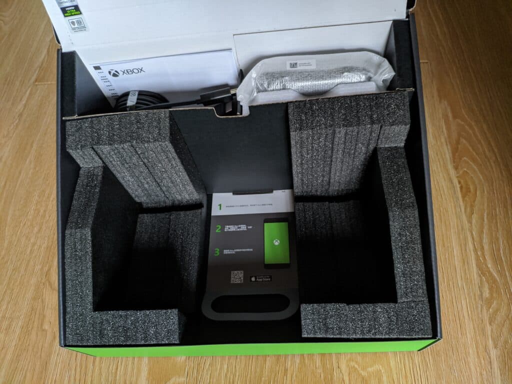 手柄、HDMI线、电源线